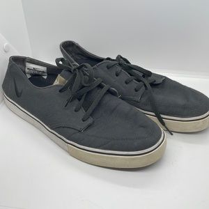 Nike Baraata LR Gray Canvas Sneakers 9.5